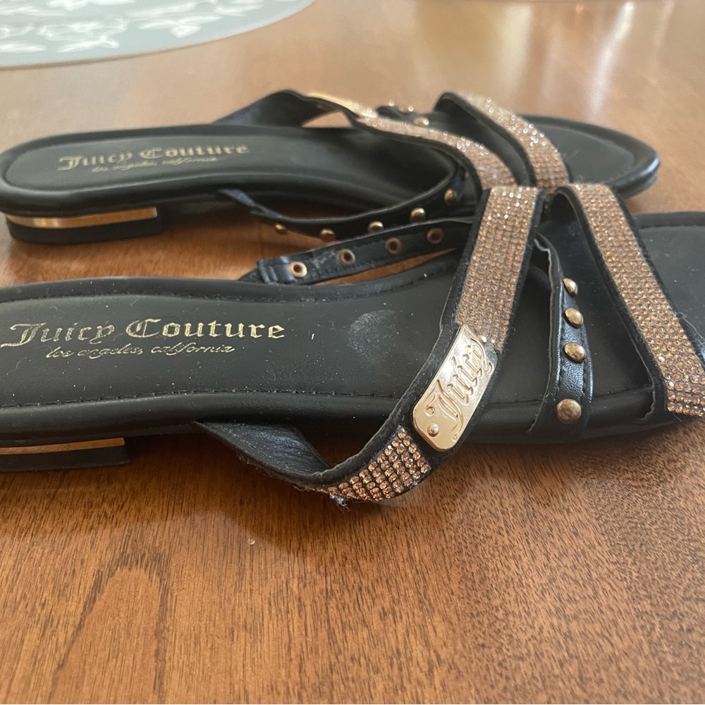 Juicy Couture Black and Rose Gold Sandals